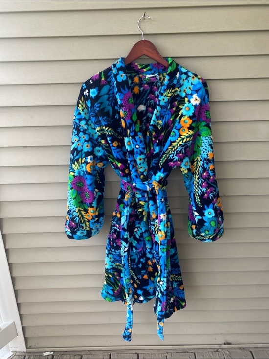 Vera Bradley Other - Vera Bradley Multicolor Plush Robe with Blue & Green Floral Pattern